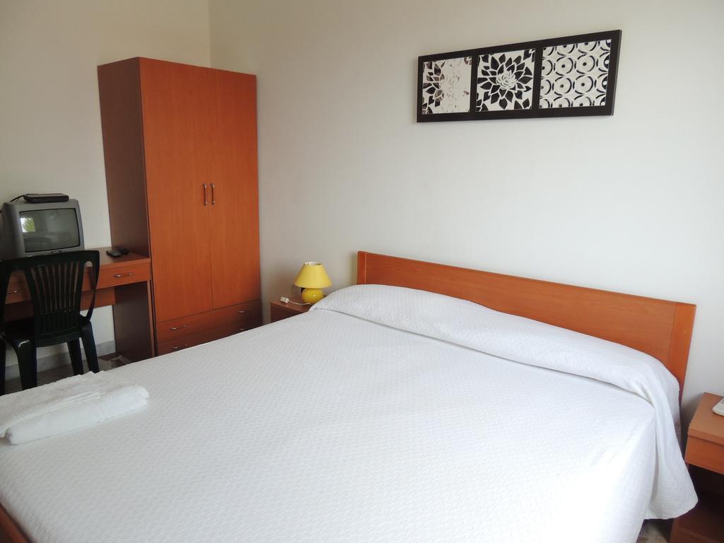 Albergo Il Terrazzino Vibo Valentia Marina Szoba fotó