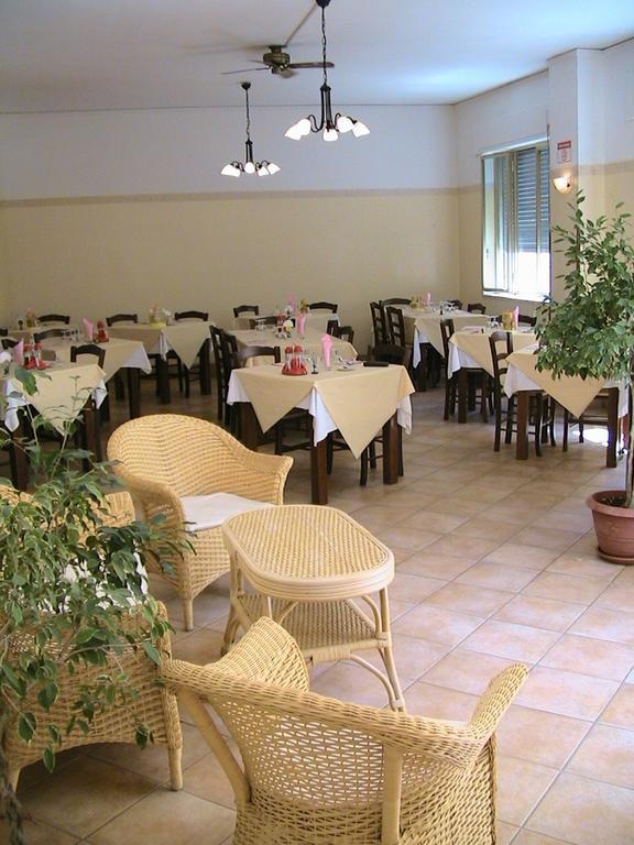 Albergo Il Terrazzino Vibo Valentia Marina Kültér fotó