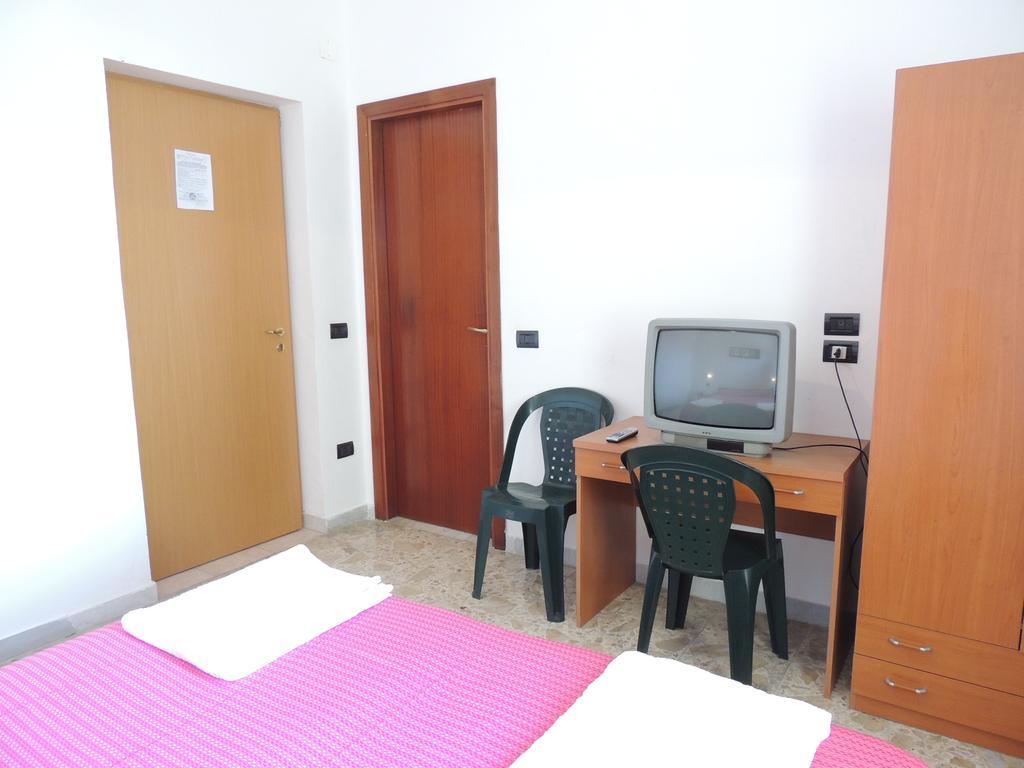 Albergo Il Terrazzino Vibo Valentia Marina Szoba fotó