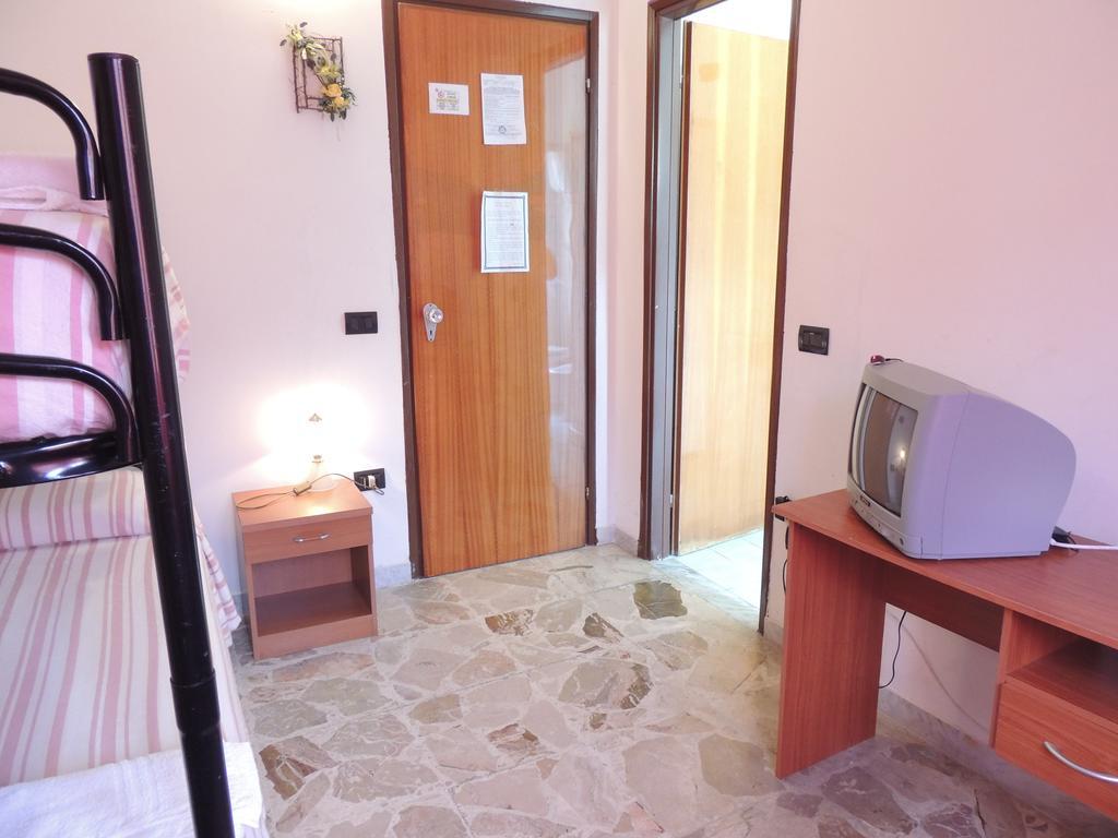 Albergo Il Terrazzino Vibo Valentia Marina Szoba fotó