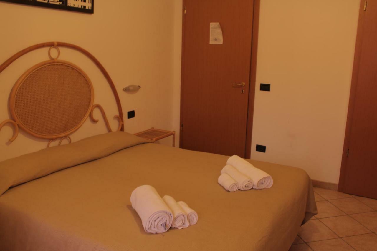 Albergo Il Terrazzino Vibo Valentia Marina Kültér fotó
