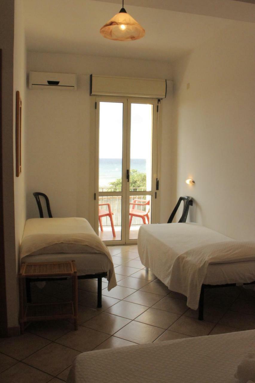 Albergo Il Terrazzino Vibo Valentia Marina Kültér fotó